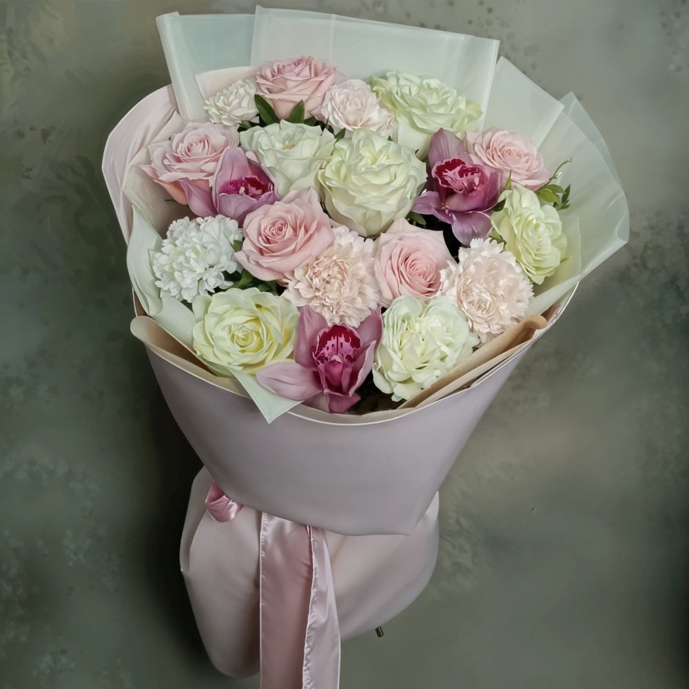 Букет цветов из: Розы, Гвоздики и Орхидеи